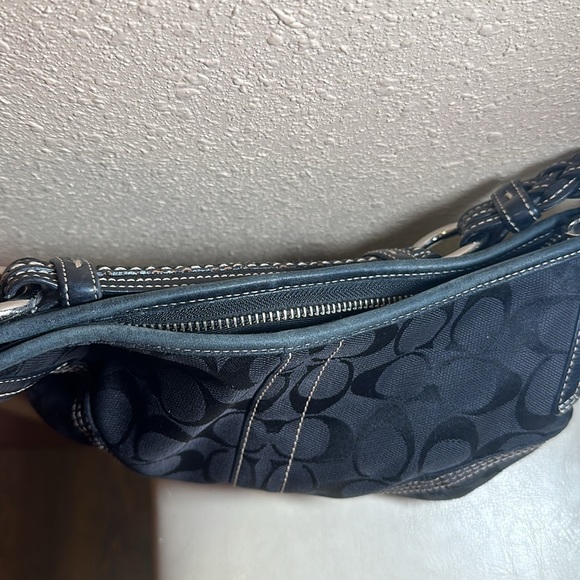 Vintage Coach mini hobo - Picture 6 of 8